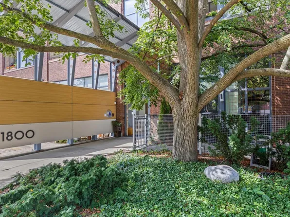 1800 Ridge Ave Unit 107, Evanston, IL 60201