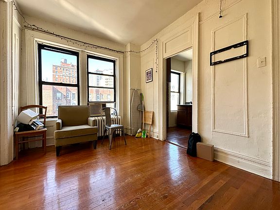4th image of 324 E 19th St APT 5C