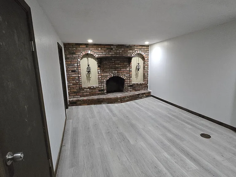 13326 Donnelly Ave — Photo 25