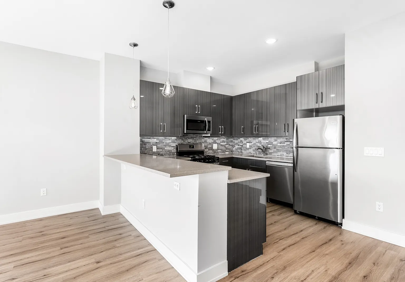 1 bed, 800 sqft, $2,650 — Photo 2
