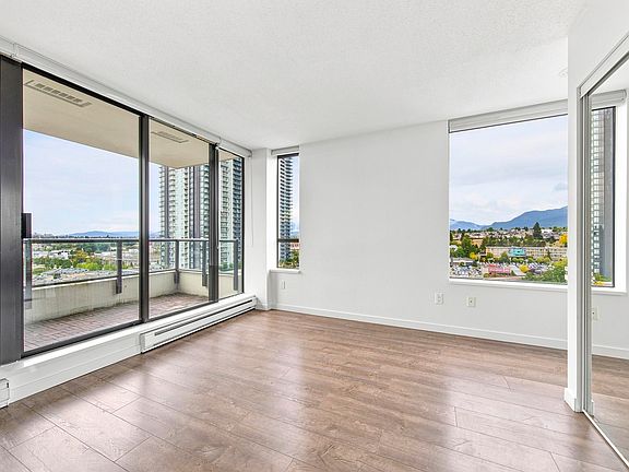 4th image of 4182 Dawson St #1806