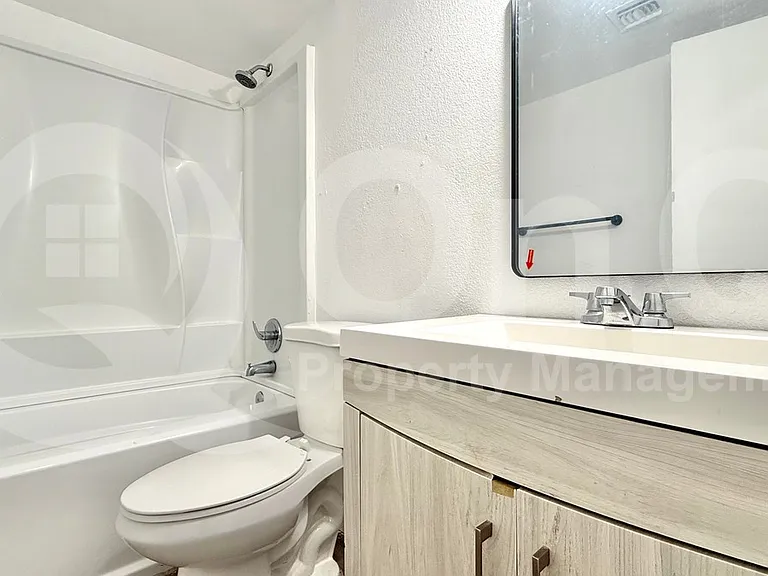 2827 E Le Marche Ave #103 — Photo 14