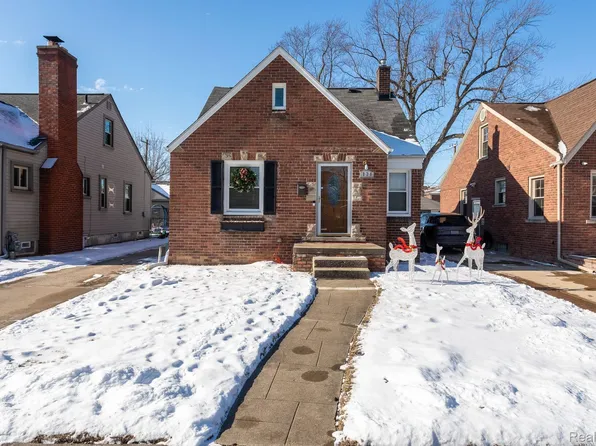 835 N Rosevere Ave, Dearborn, MI 48128