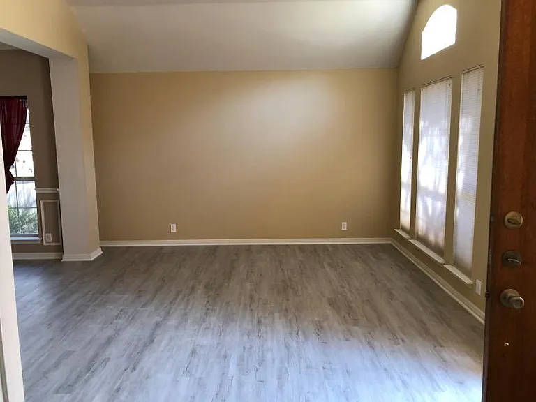 10214 Matoca Way — Photo 2