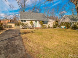 2 Wilcox Rd, New Brunswick, NJ 08901
