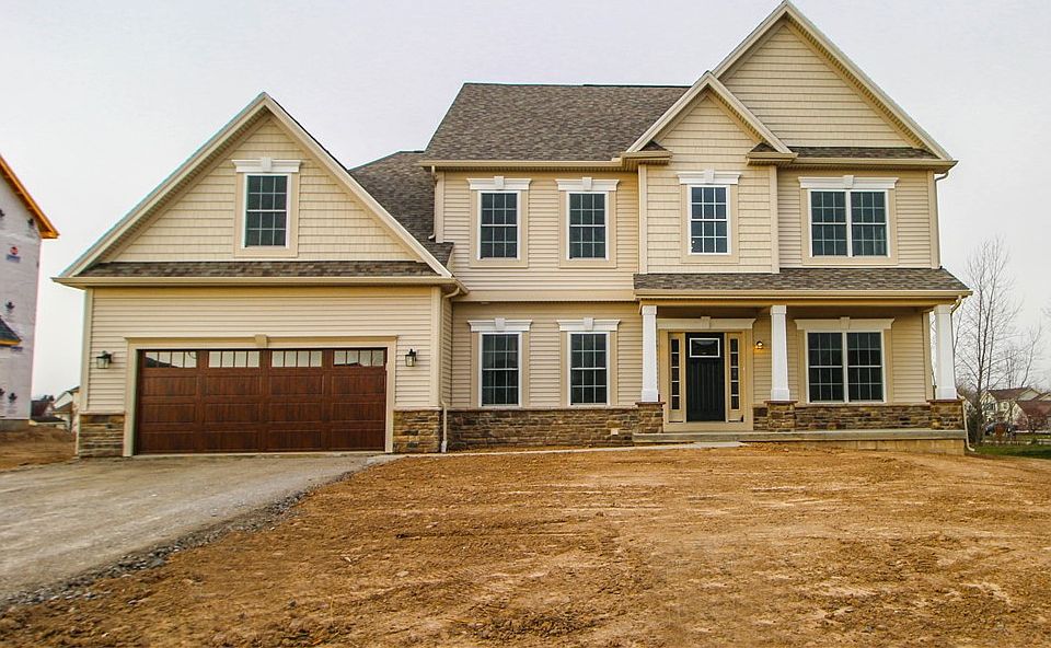 1st image of 17 Giovanni Ln