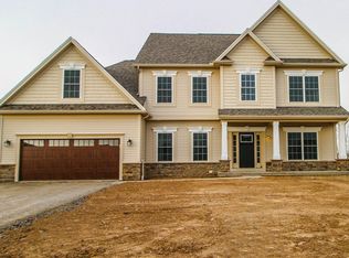 17 Giovanni Ln, Hilton, NY 14468