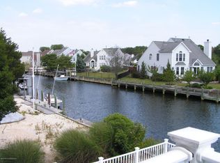51 Longpoint Dr, Brick, NJ 08723