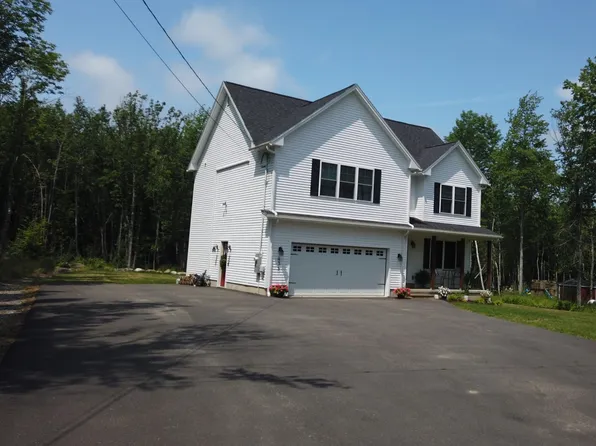 435 Chestnut Lane, Hermon, ME 04401
