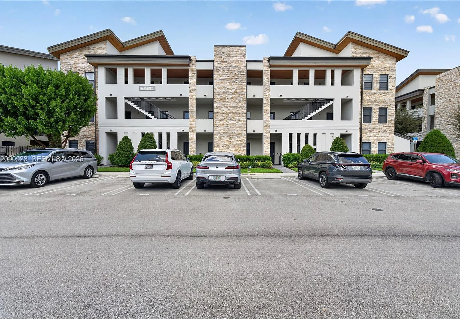 Apex At Park Central Cond — Photo 1