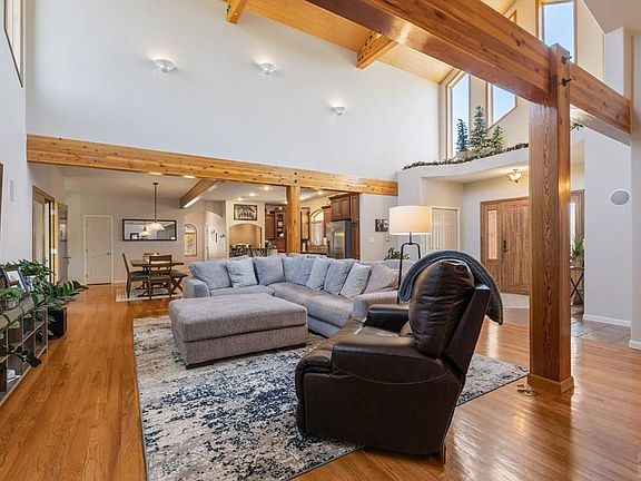 3rd image of 4203 Saint Andrews Dr
