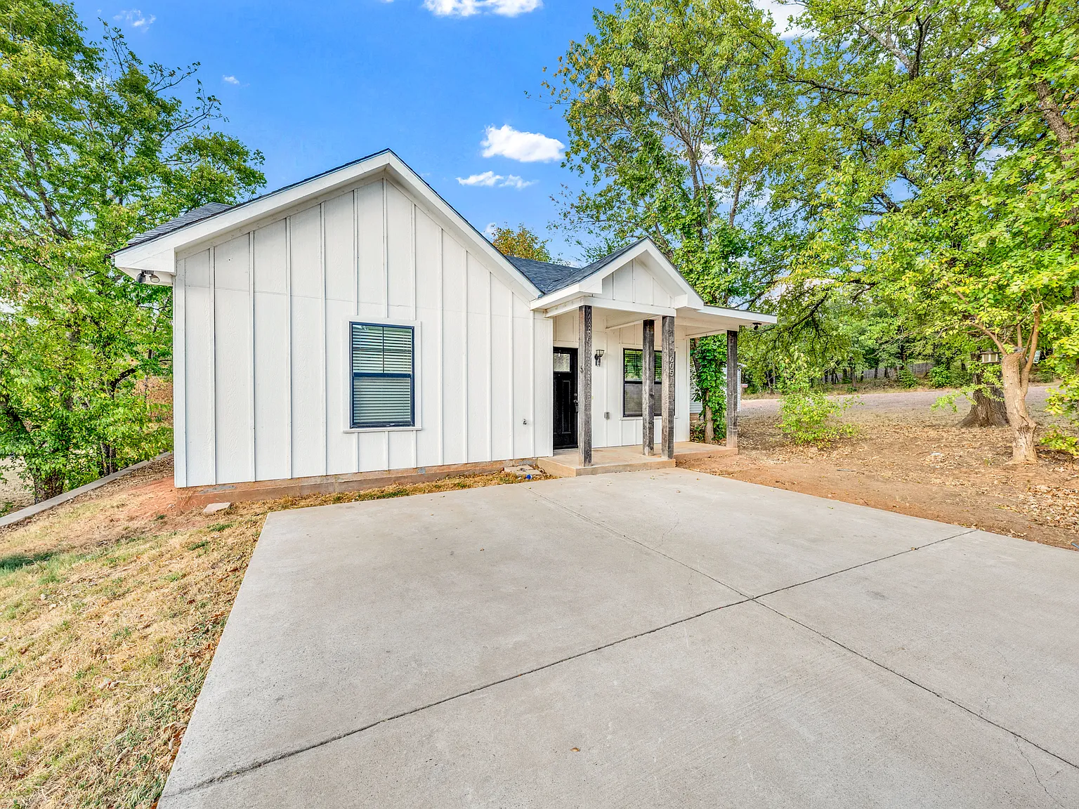 3 bed, 1310 sqft, $1,580 — Photo 3