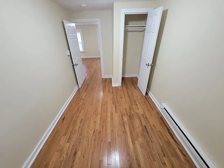 842 Congress Ave — Photo 19
