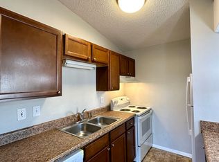 2224 Wind Trace Cir SW APT B, Huntsville, AL 35805