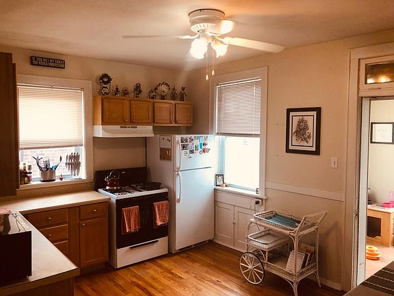 4th image of 5029 Lindenwood Ave #A