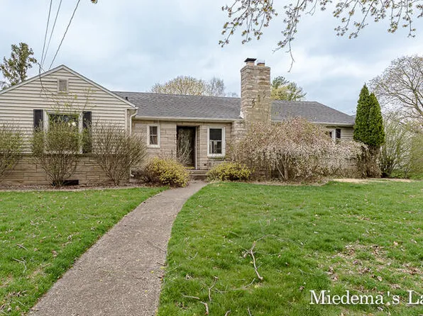 505 Espanola Ave, Parchment, MI 49004