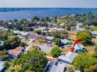 1057 NW Terrace Rd, Stuart, FL 34994