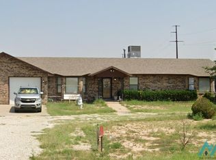 1112 E Derrick Rd, Carlsbad, NM 88220
