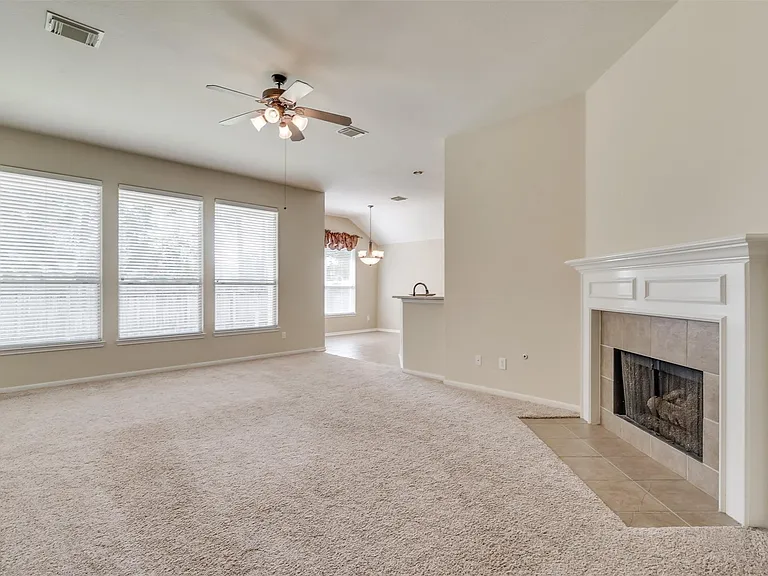 3419 La Fleur Ln — Photo 8