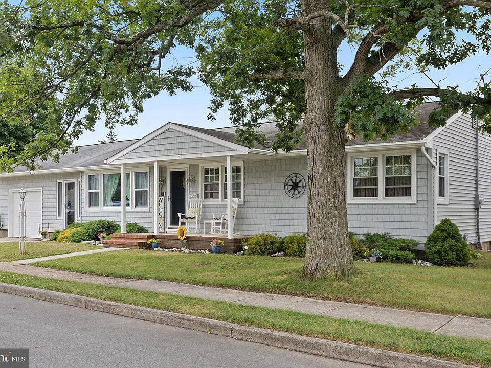 1st image of 1 Lee Ct