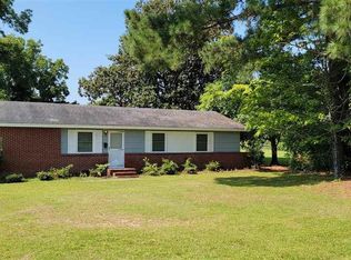 207 Cypress Ln, Bennettsville, SC 29512