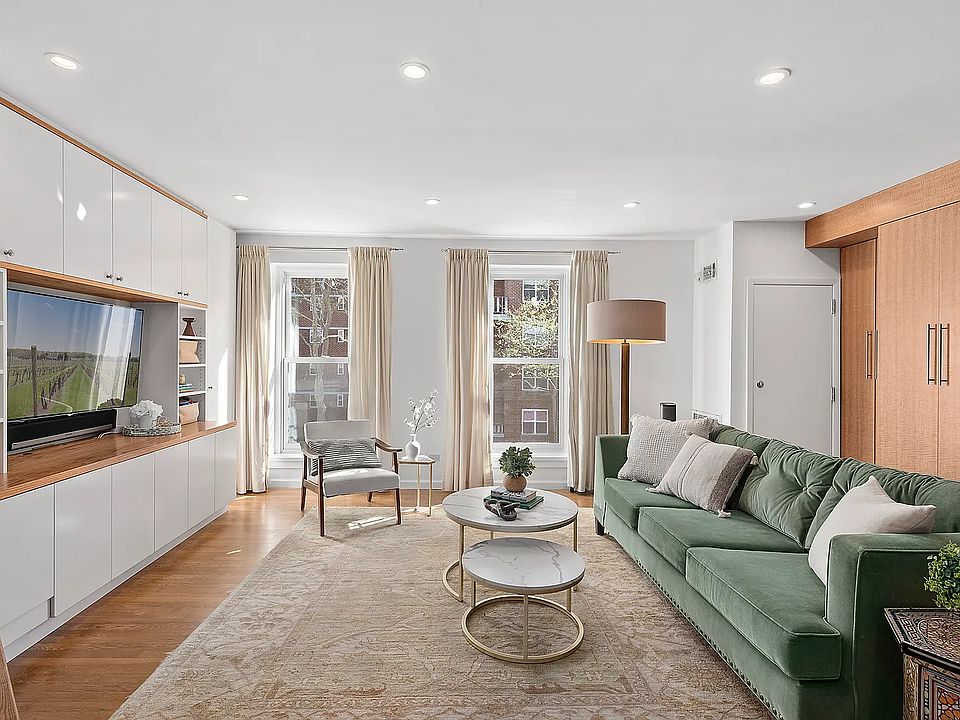 1st image of 359 W 29th St APT 3