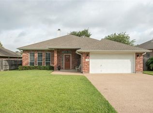 1113 Petersburg Ct, College Station, TX 77845