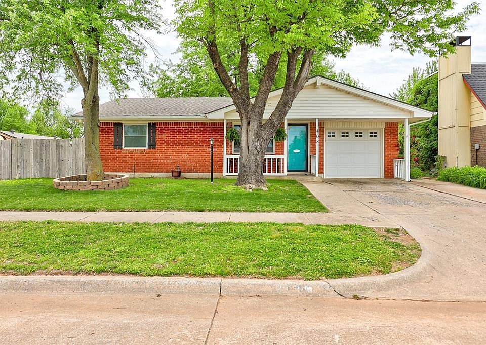 1st image of 408 W Forest Dr