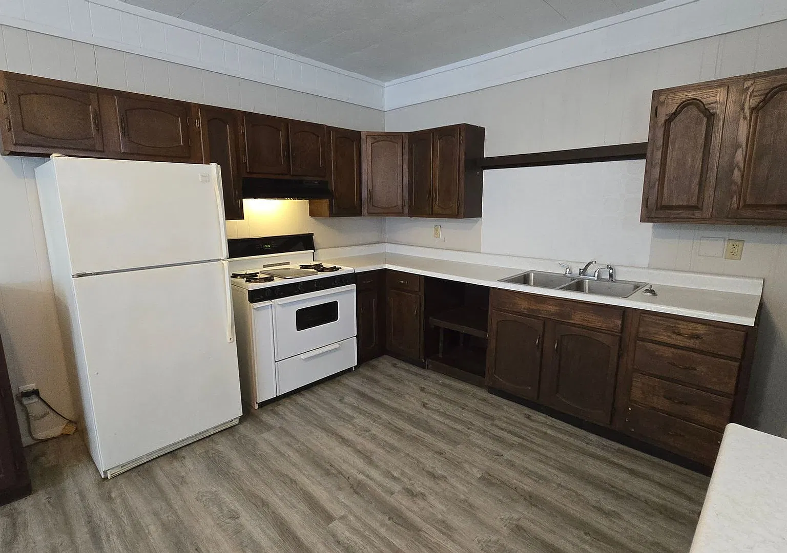 824 Main St — Photo 4