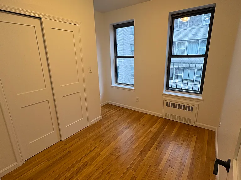 444 E 81st St #19 — Photo 5