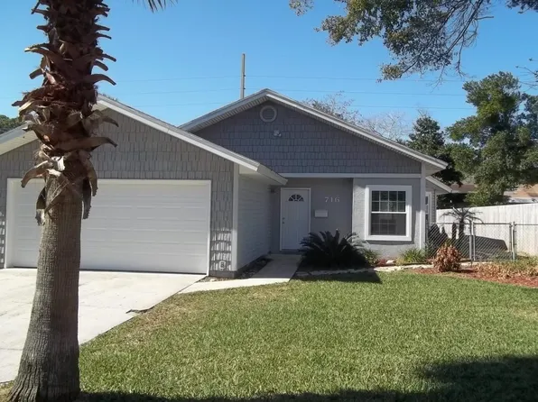 716 Holly Dr, Jacksonville Beach, FL 32250