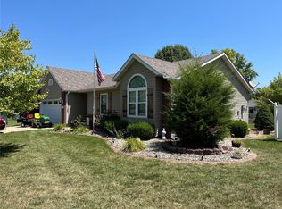 2337 Westchester Dr, Maryville, IL 62062