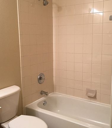 3rd image of 38 Emerald Bay Dr