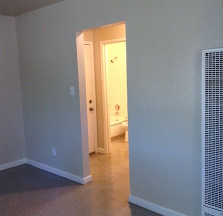 Grove living room_05182015