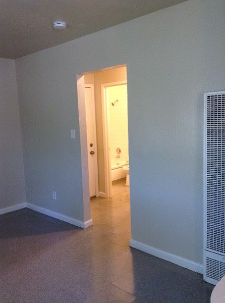 Grove living room_05182015