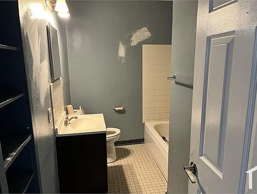 6160 Nimitz Dr — Photo 1