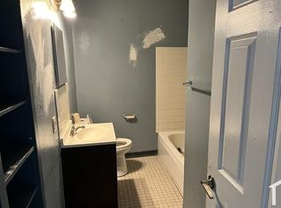 6160 Nimitz Dr, Indianapolis, IN 46219