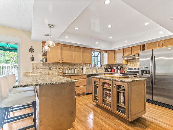 3rd image of 3677 Torre Grande Ave