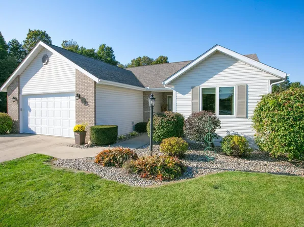 215 Travis Ct, Millersburg, IN 46543