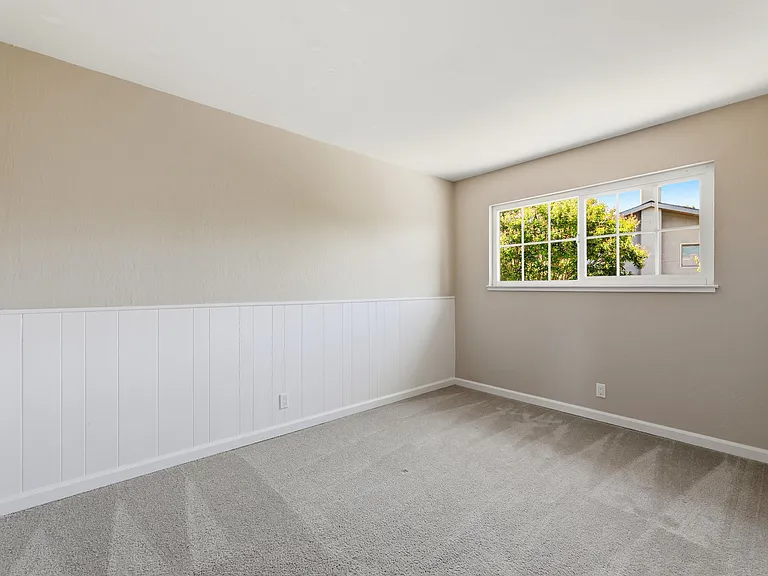 875 Tartarian Way — Photo 12