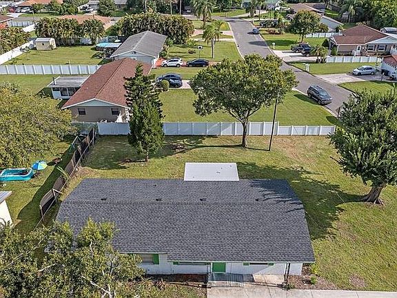 4th image of 516 63rd Ave E