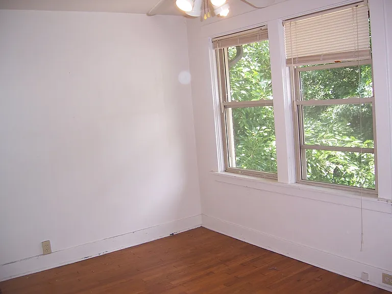 5923 Douglas St — Photo 8