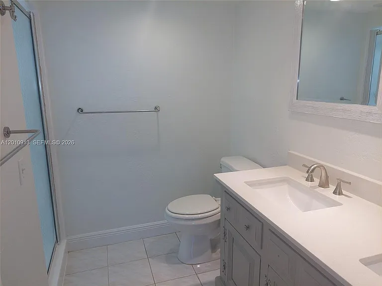 1617 SE 15th St #605 — Photo 8