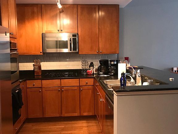 3rd image of 600 W Drummond Pl APT 308