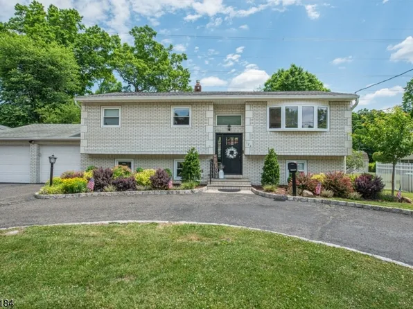 128 Overlook Ave, East Hanover Twp., NJ 07936