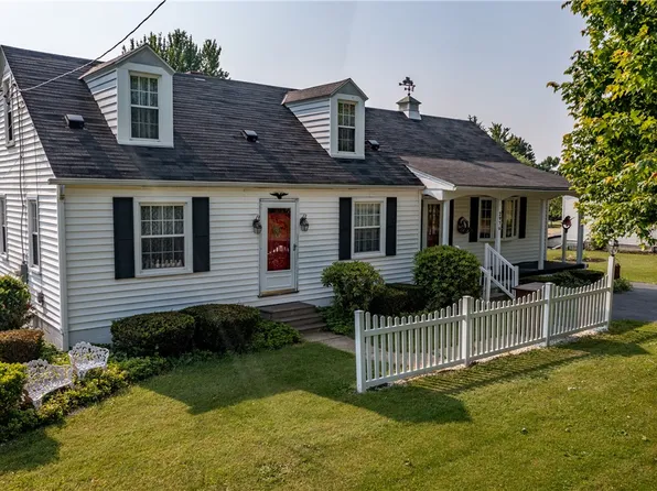 2976 Ivanhoe Rd S, Sharpsville, PA 16150