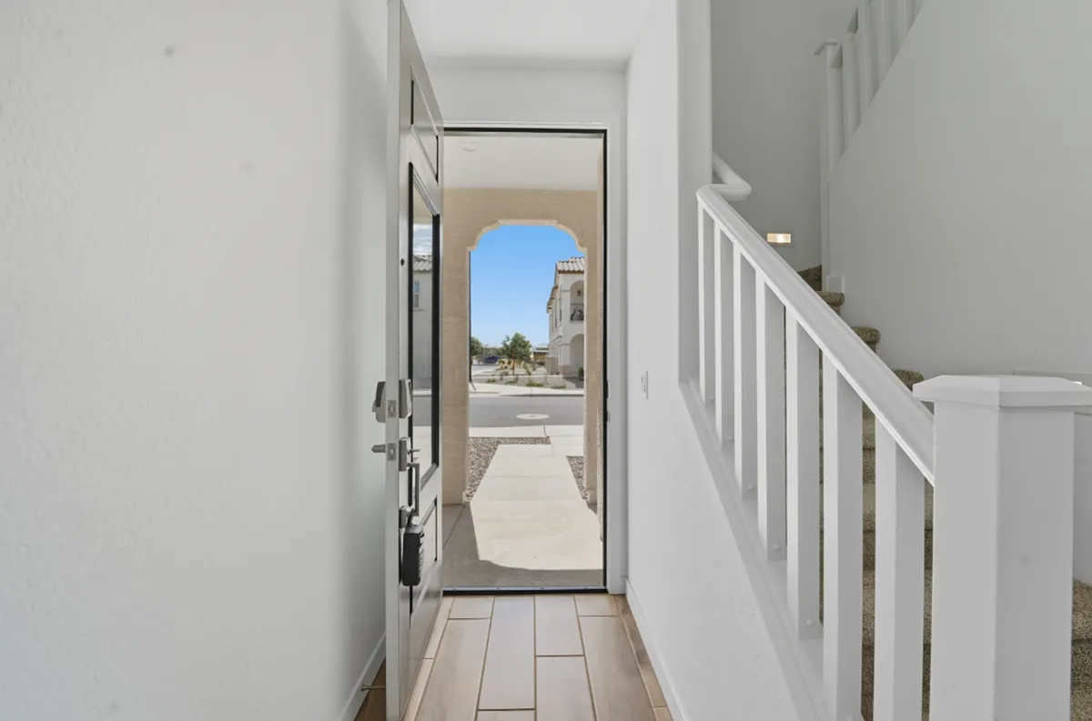 Building Photo - 4160 E Brisa Dr