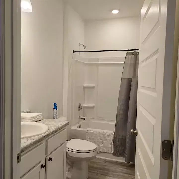 2 bed, 1784 sqft, $2,900 — Photo 3