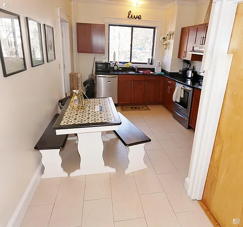 23 Glenville Ave #1 Photo 1
