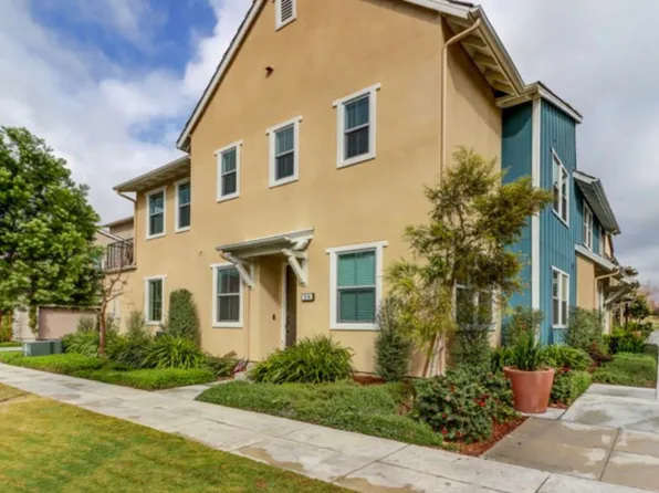 54 Concepcion St, Mission Viejo, CA 92694